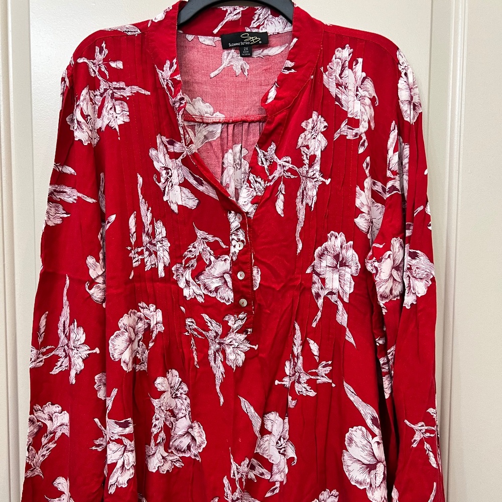 Suzanne Betro Red Floral 2X Blouse